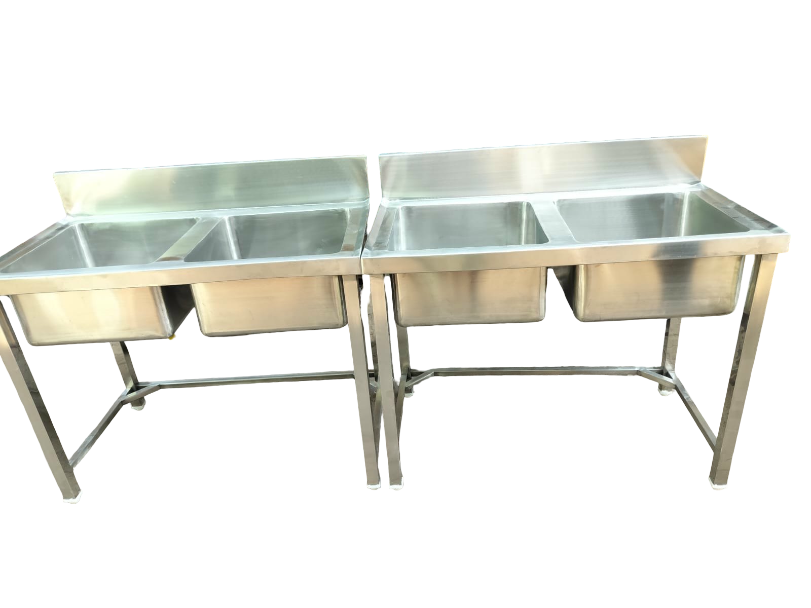 How to Choose the Right Commercial Sink