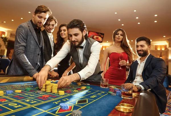 Exploring Mobile Experiences Across arab live casinos